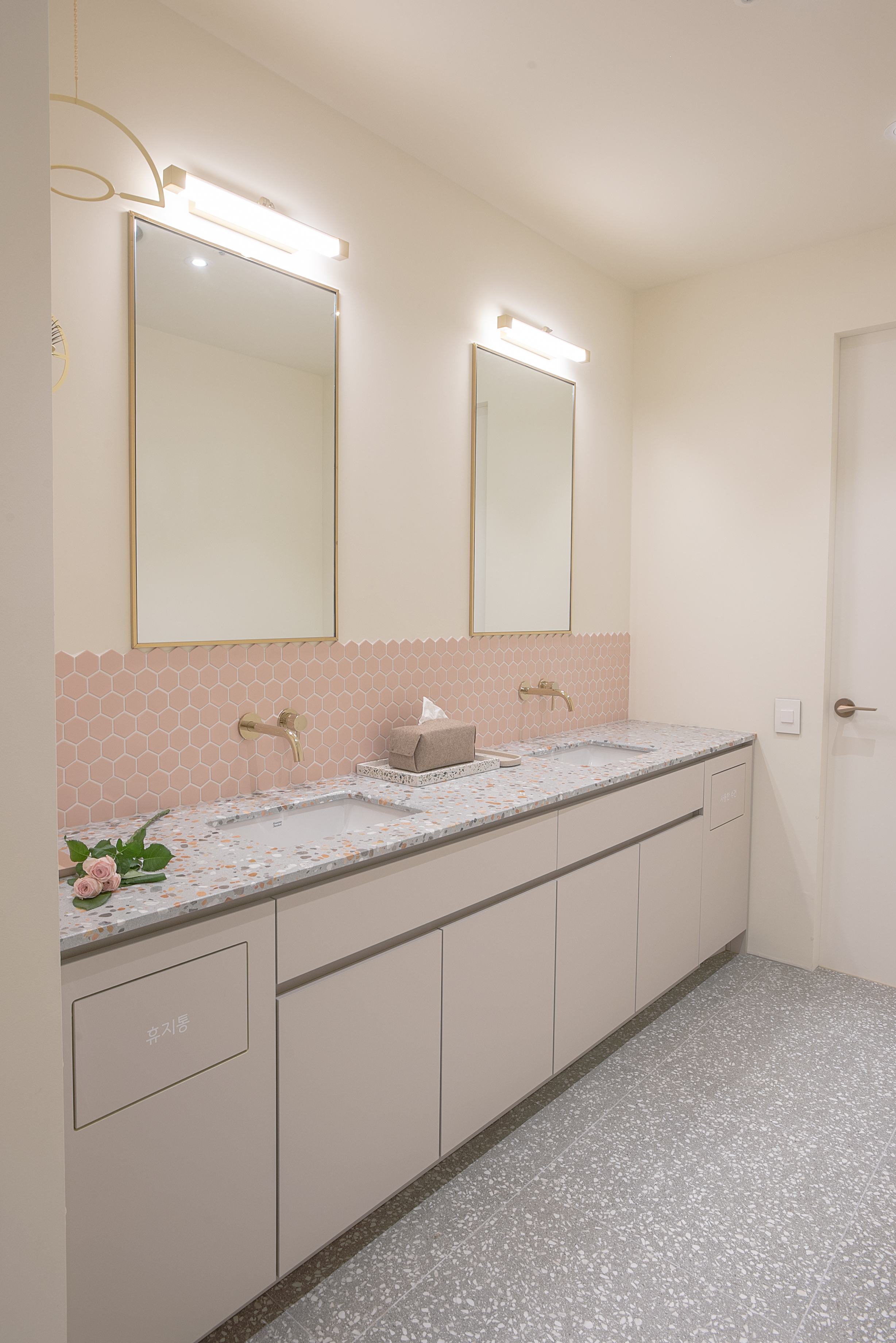 더 코나 메디스페이스 포트폴리오